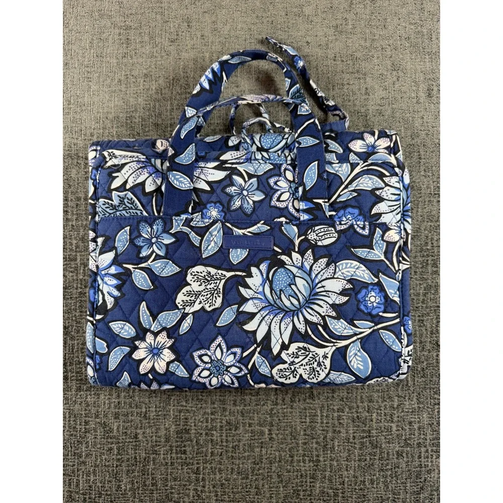 Vera Bradley Blue Floral Quilted Hanging Travel Organizer Toiletry Bag